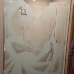 Custom-shower-with-digitally-Printed-design-on-door